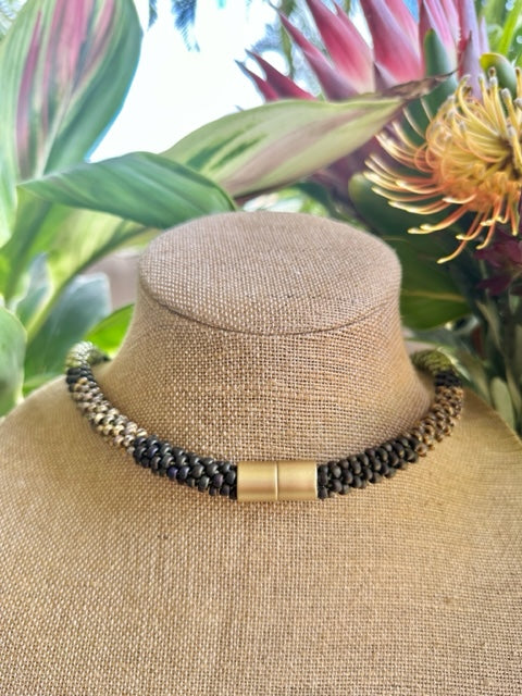 Pop-Up Mākeke - Akalei Designs - Chartreuse Green, Yellow, Brown Picasso Island Style Necklace - Clasp