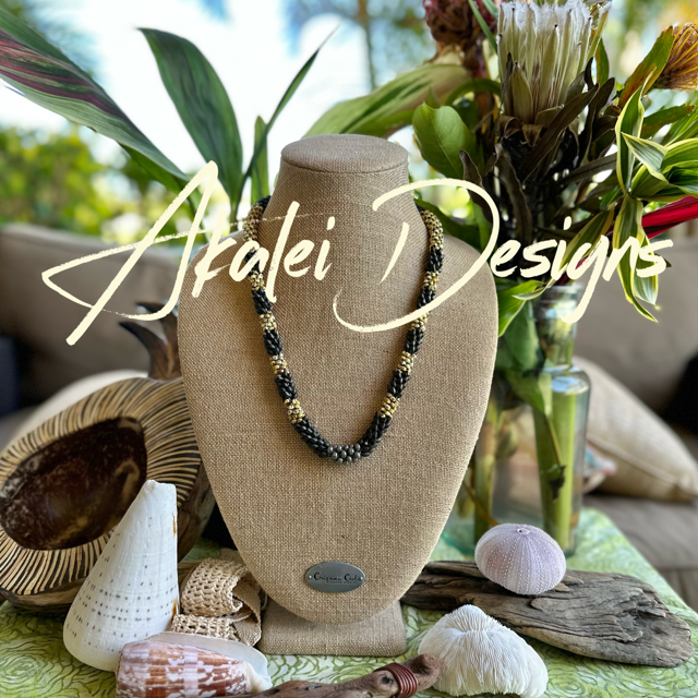 Pop-Up Mākeke - Akalei Designs - Khaki and Yellow Picasso with Olive Baroque Necklace - With Logo