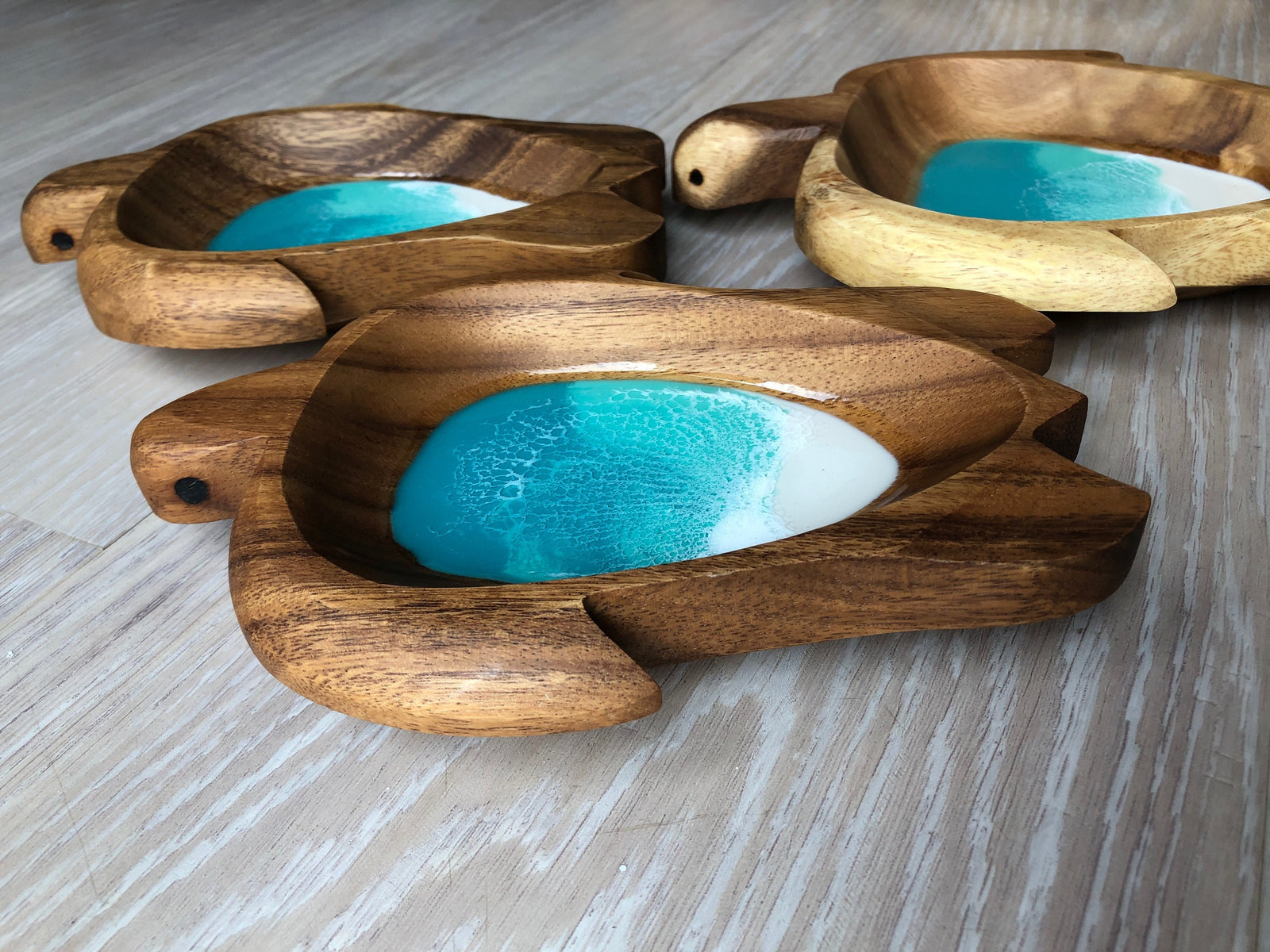 Pop-Up Mākeke - Marr Artworks - Turtle Resin Wood Bowl - Side View