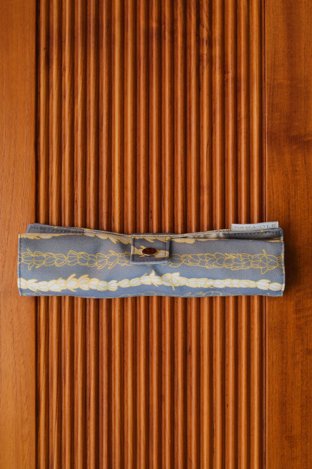 Pīkake Lei Eco-Friendly Bamboo Cutlery Set - Gray
