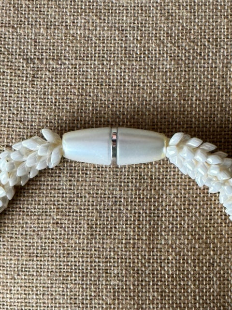 Pop-Up Mākeke - Akalei Designs - White Glossy Pearl Dragon Scales Necklace - Clasp