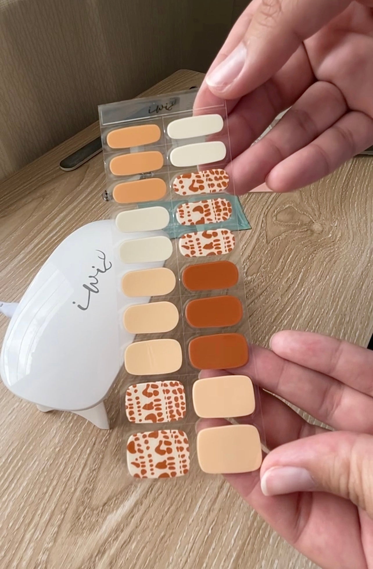 Pop-Up Mākeke - Iwi Nails - Gel Nail Strips - ʻAhaʻaha (Miter)
