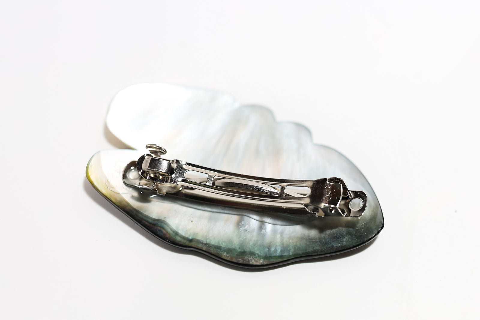 Mother of Pearl Barrette Leaf Small