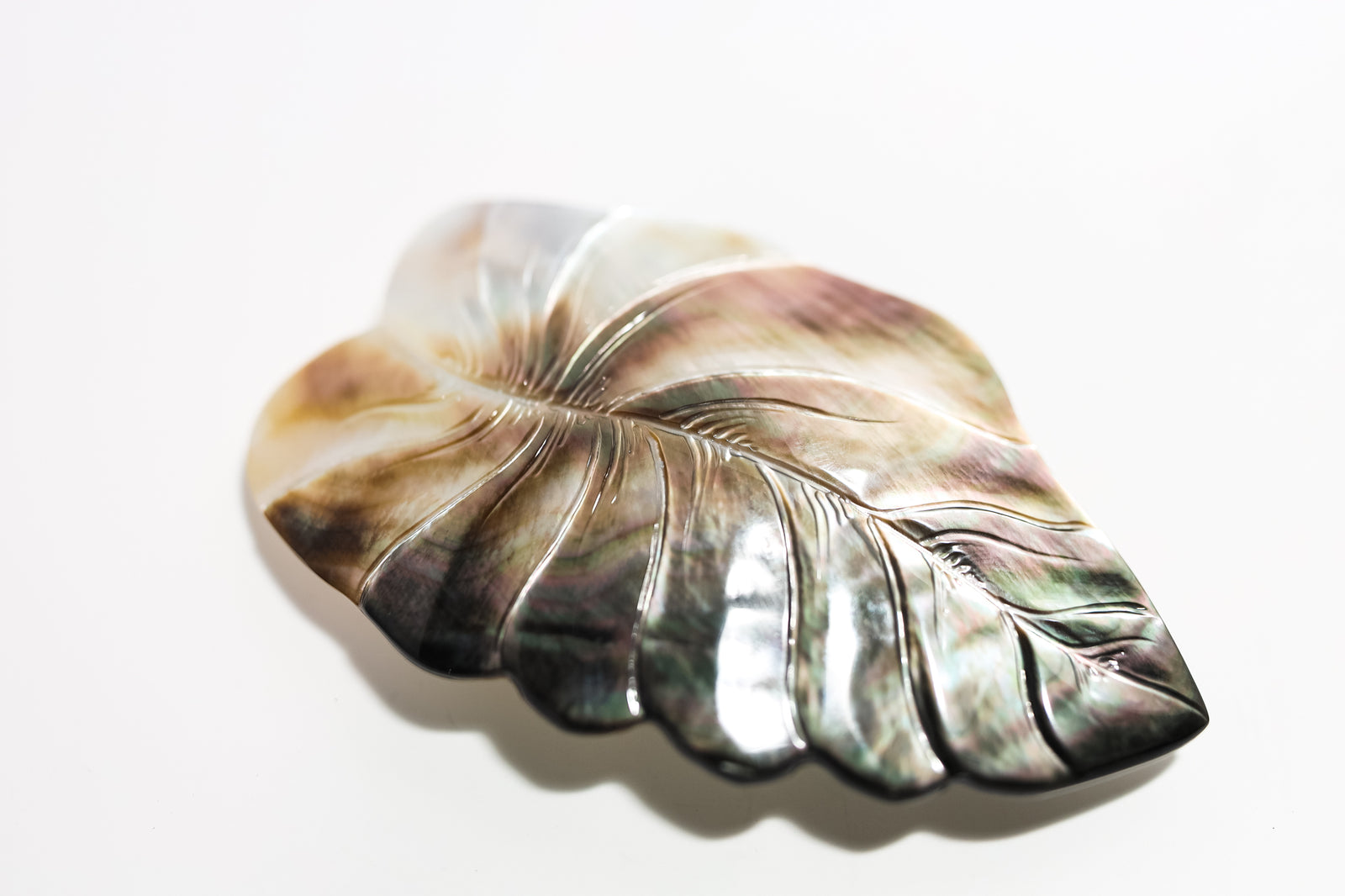 Mother of Pearl Barrette Leaf Small