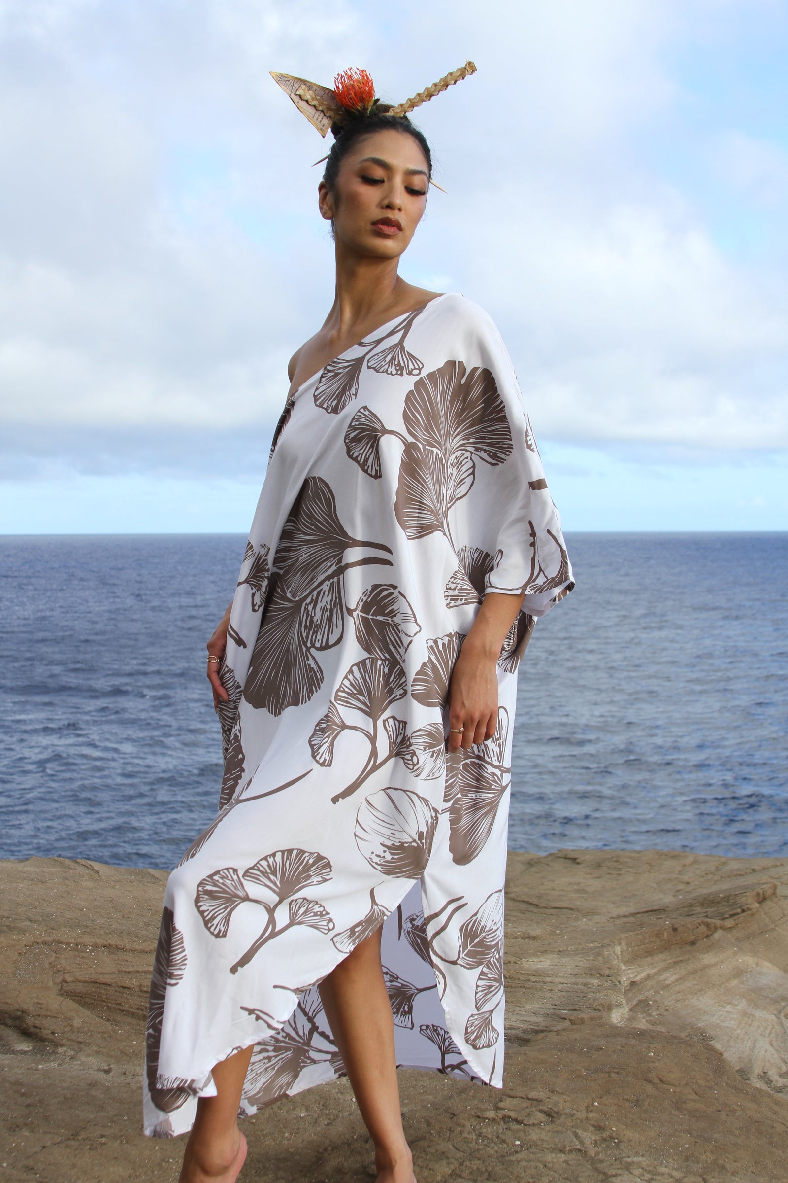 Hau One Shoulder Dress - Ginkgo in White & Taupe