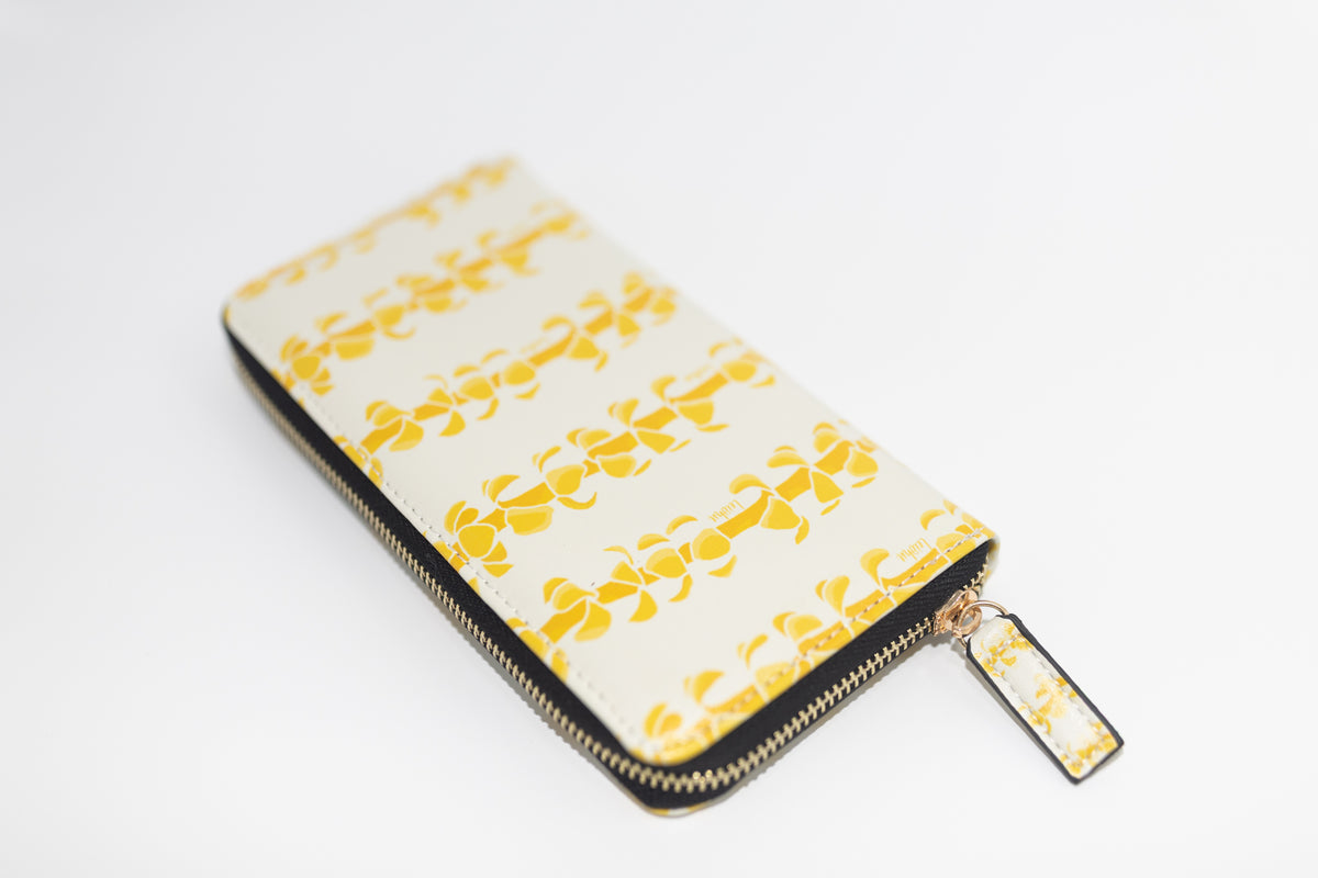 Puakenikeni Lei Wallet