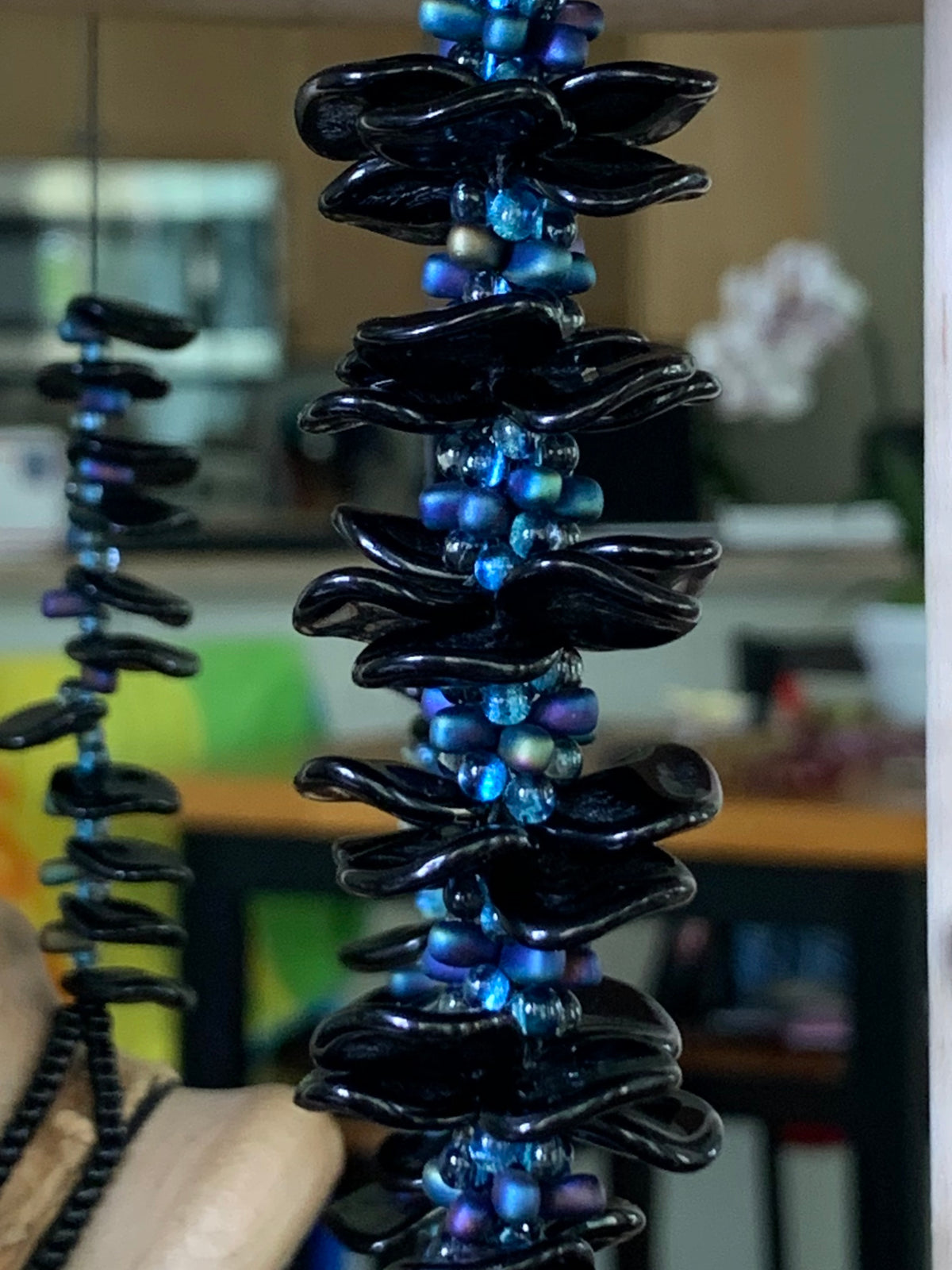 Pop-Up Mākeke - Akalei Designs - Black Orchid Hawaiian Haku Rose Petal Necklace Lei - Close Up