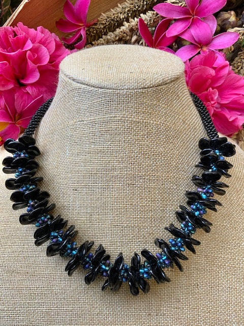 Black Orchid Hawaiian Haku Rose Petal Necklace Lei Pop-Up Mākeke