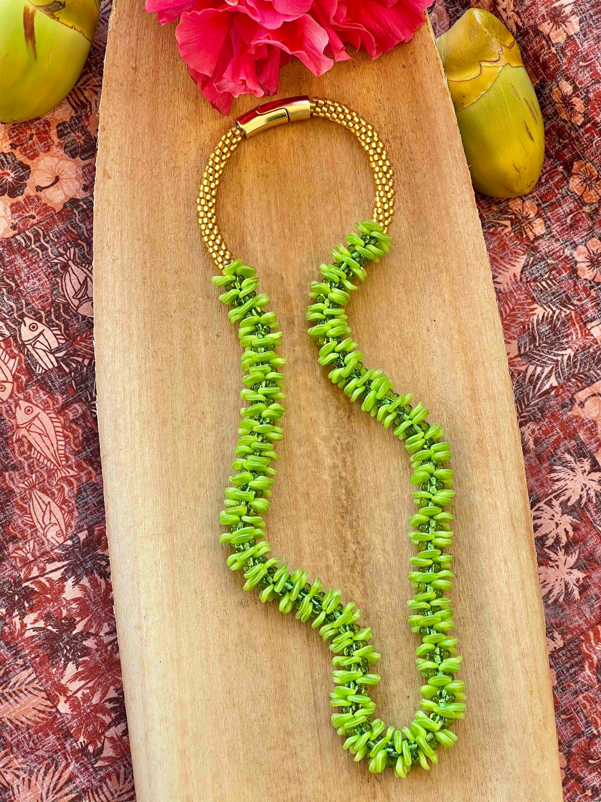 Pop-Up Mākeke - Akalei Designs - Bright Green Orchid Lei - Laid Down