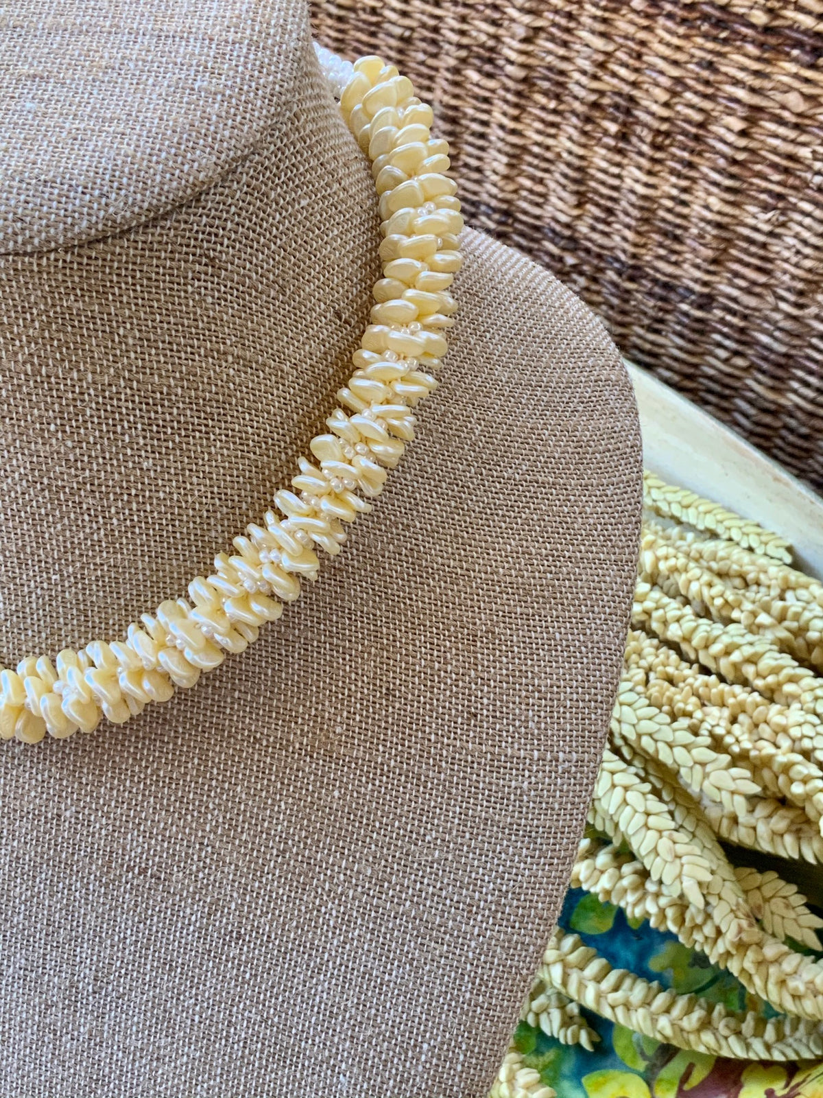 Pop-Up Mākeke - Akalei Designs - Cream Luster Orchid Lei Necklace - Close Up