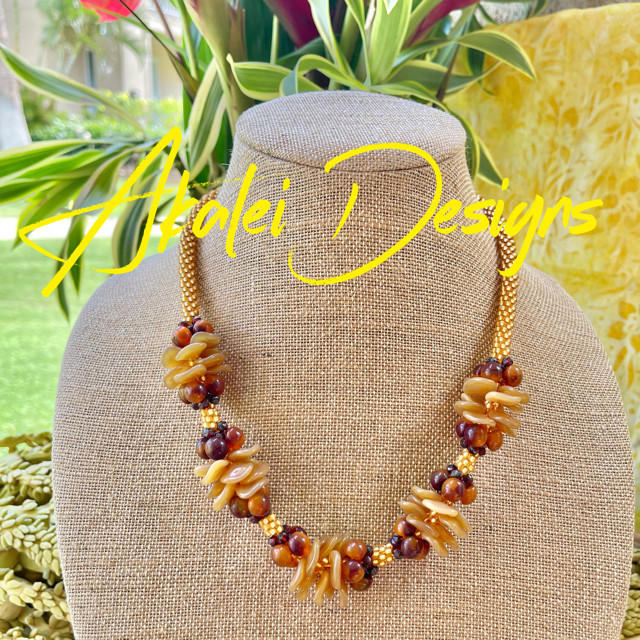 Pop-Up Mākeke - Akalei Designs - Golden Orange Rose Petal Beaded Hawaiian Haku Mini Lei - 5 Clusters - With Logo
