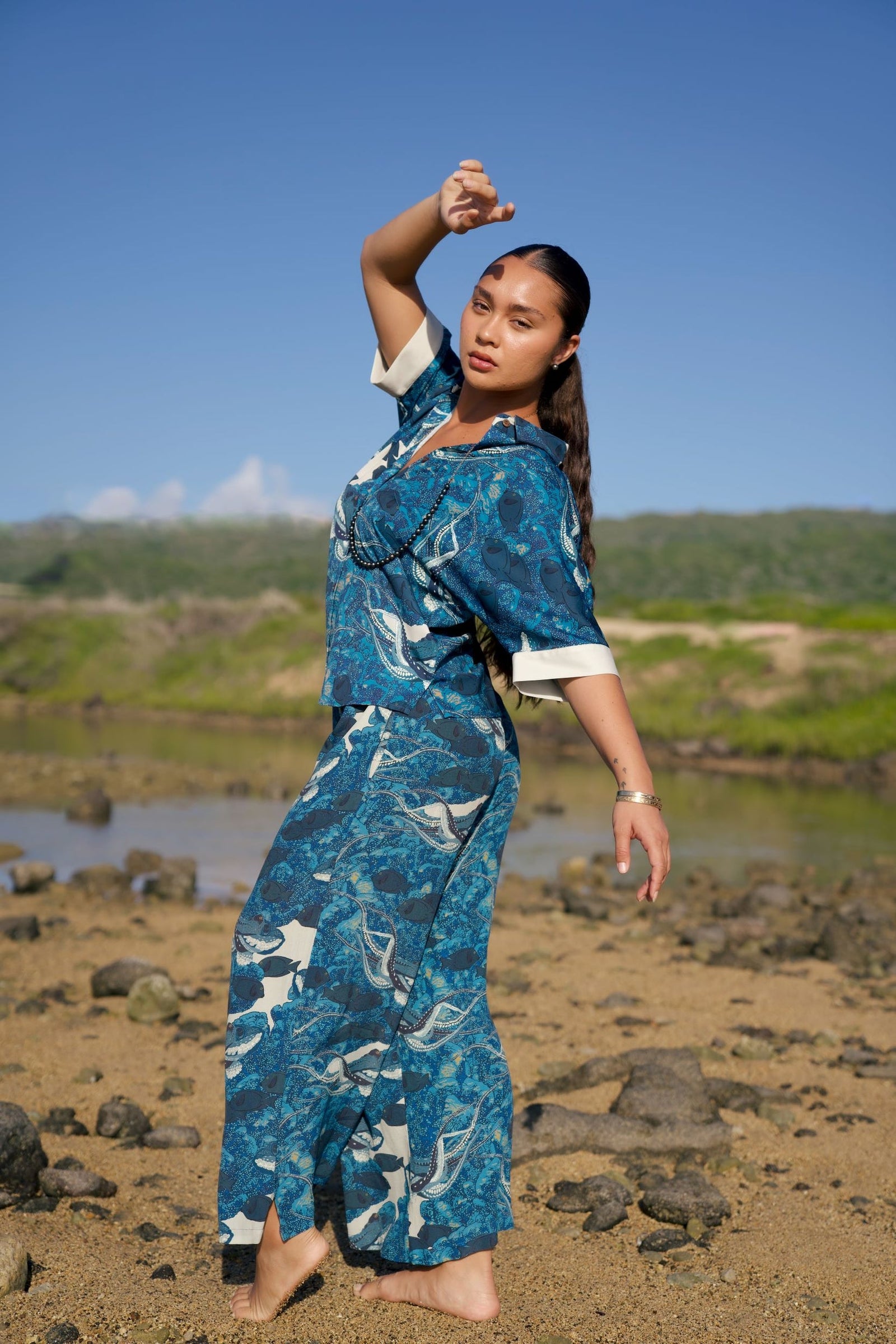 Pop-Up Mākeke - David Shepard Hawaii - Hidden He‘e Palazzo Pants - Side View