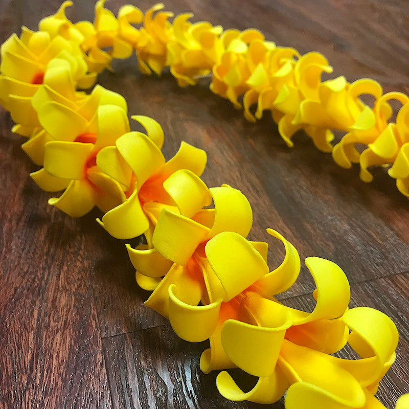 Foam Puakenikeni Lei