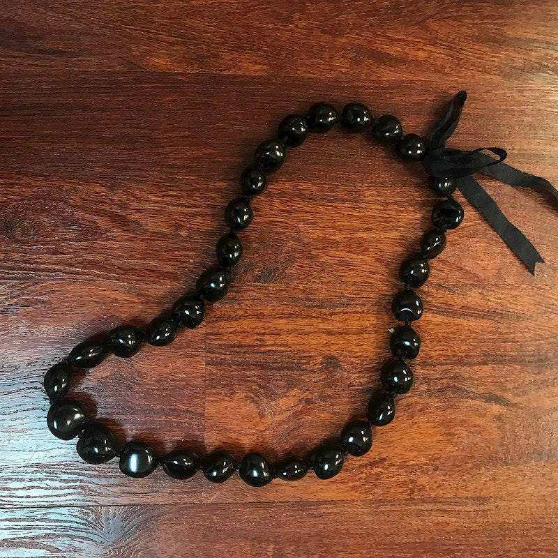 Pop-Up Mākeke - Aloha Hula Supply - Kukui Nut Lei - Black