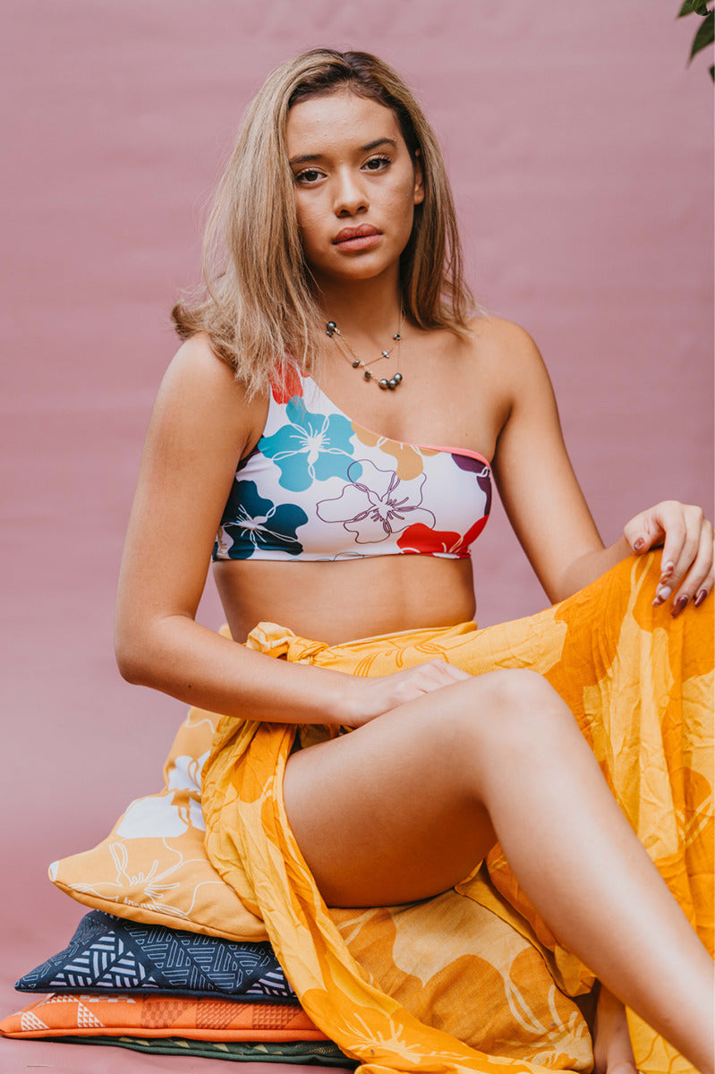 Pop-Up Mākeke - Aloha Modern - ‘ilima Pareo - In Use