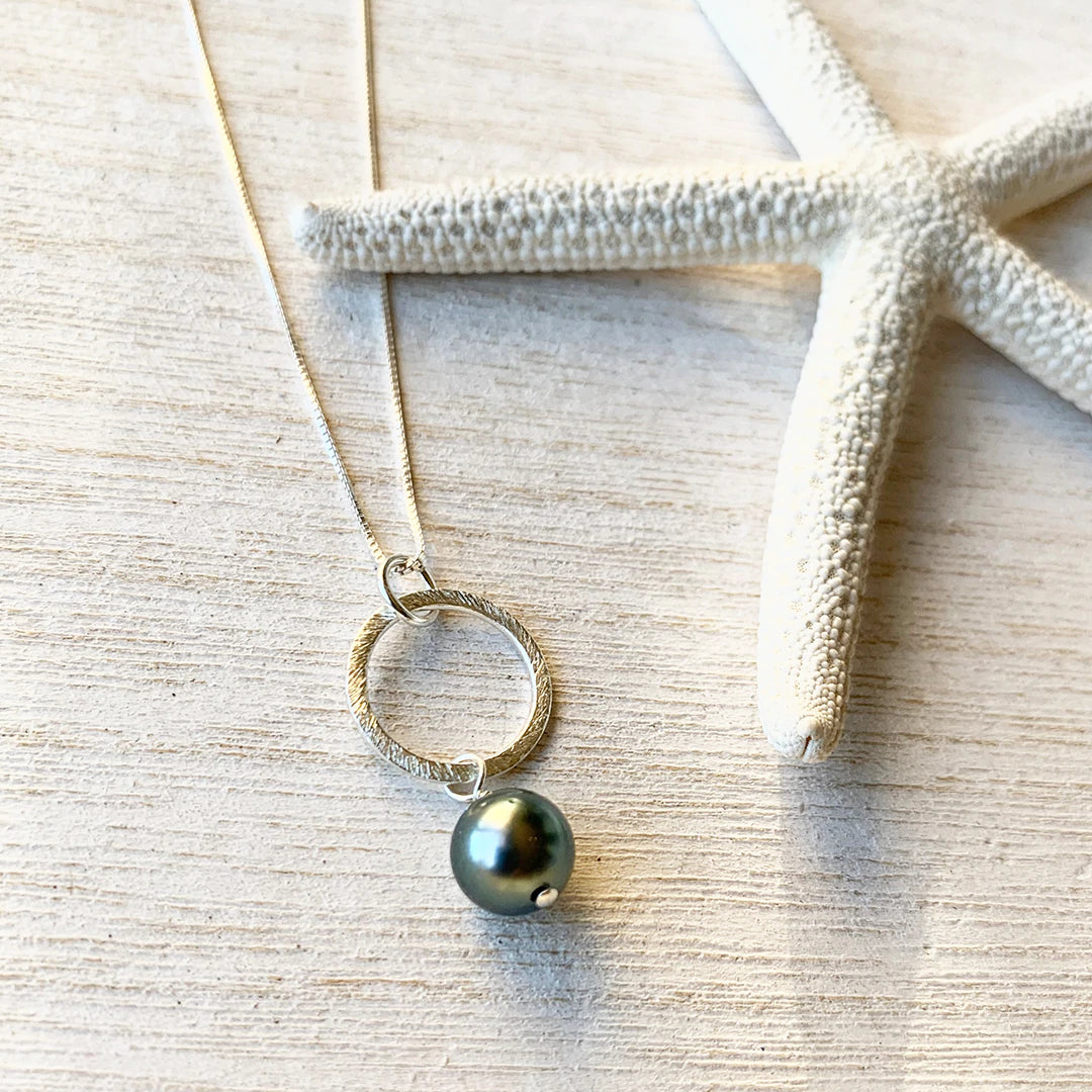 Pop-Up Mākeke - Debby Sato Designs - Tahitian Pearl Eternity Circle Sterling Silver Necklace