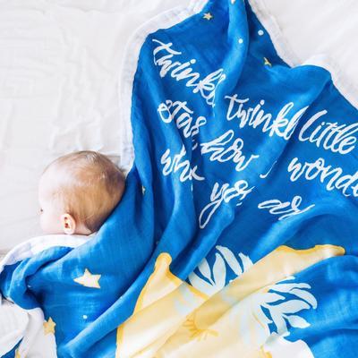Pop-Up Mākeke - Haku Collective - Twinkle, Twinkle Little Hōkū Baby Quilt - In Use