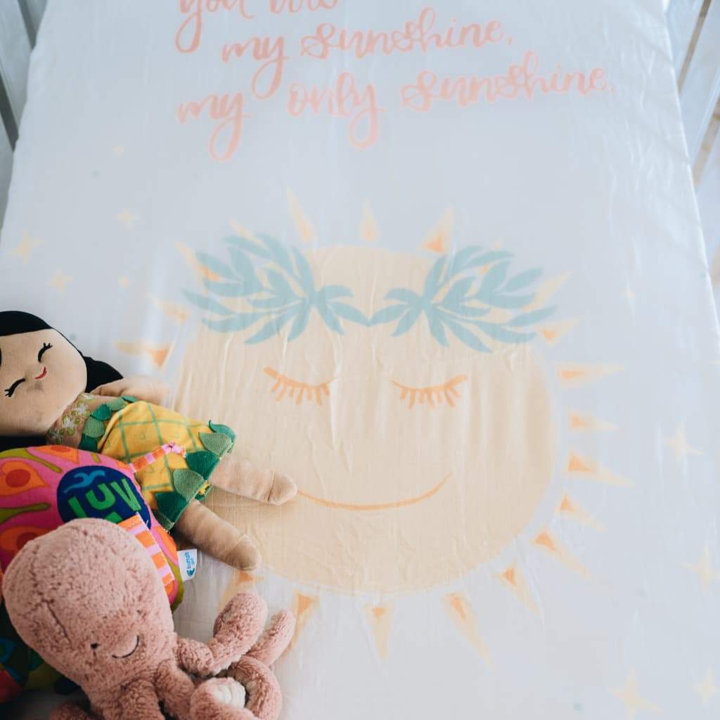 Pop-Up Mākeke - Haku Collective - You Are My Sunshine Cribsheet - Front View
