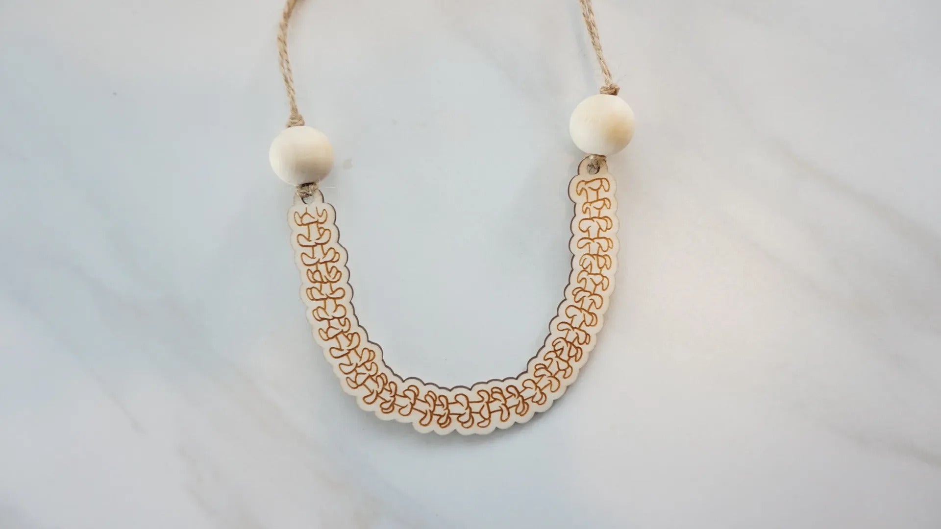 Lei Car Charm - Puakenikeni