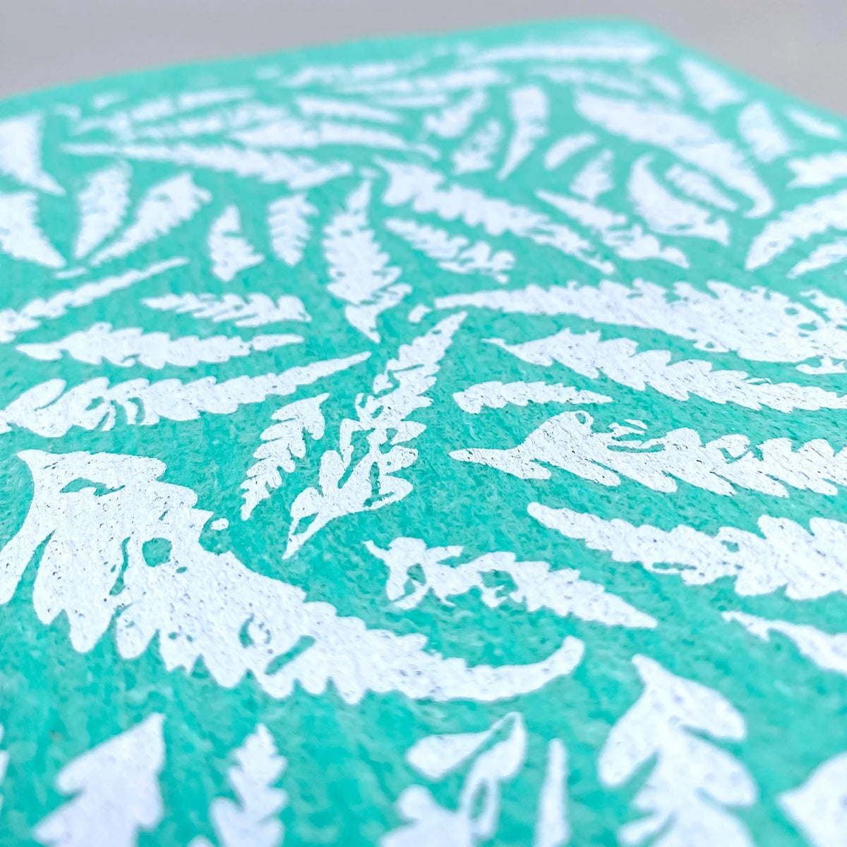 Pop-Up Mākeke - Hinu Rise - Swedish Dishcloth - Palapalai Fern in Green - Close Up