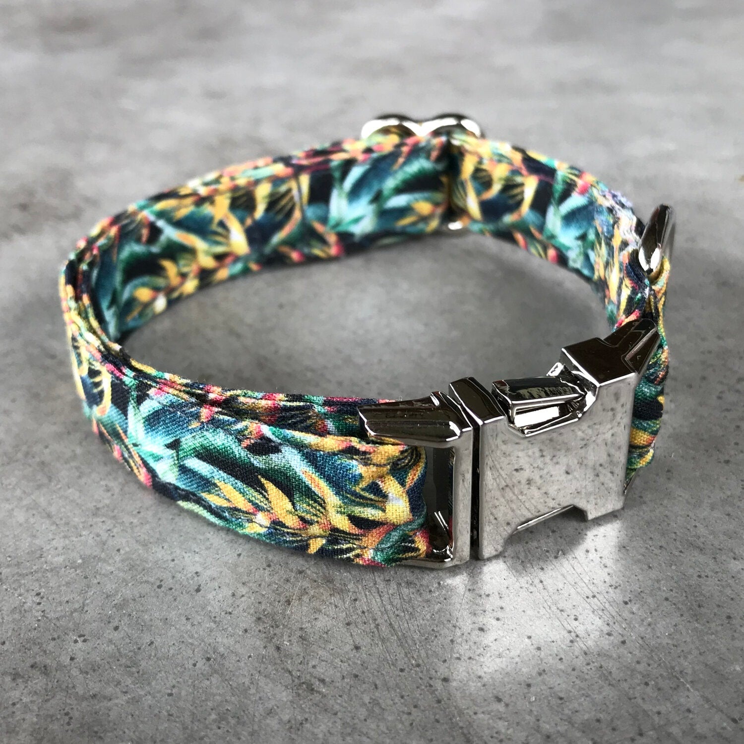 Pop-Up Mākeke - Ilio & Co. - Heliconia Dog Collar