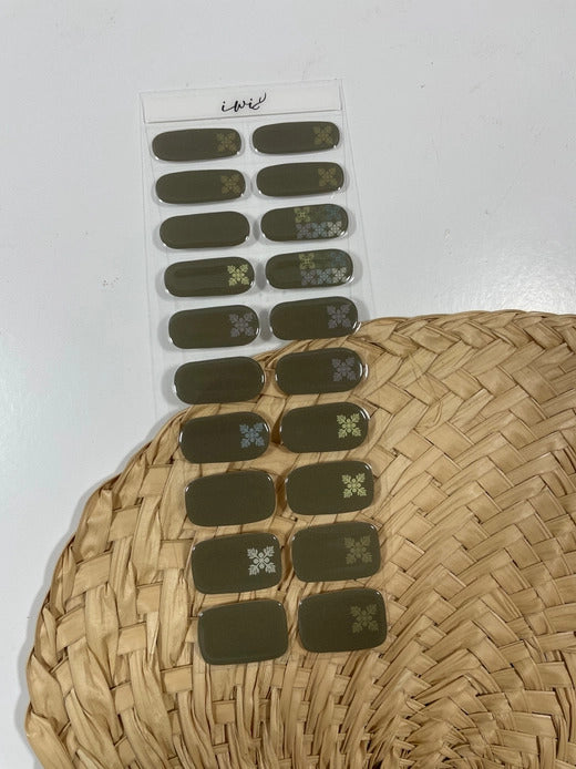 Gel Nail Strips - Kinolau x Iwi Nails: Kuiki ʻUlu