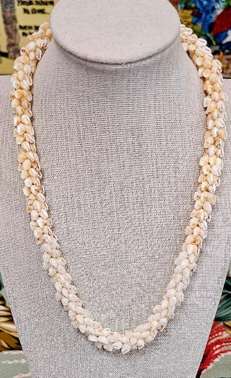 Pop-Up Mākeke - JJ Ohana - Niʻihau Shell Coconut Weave Choker #600