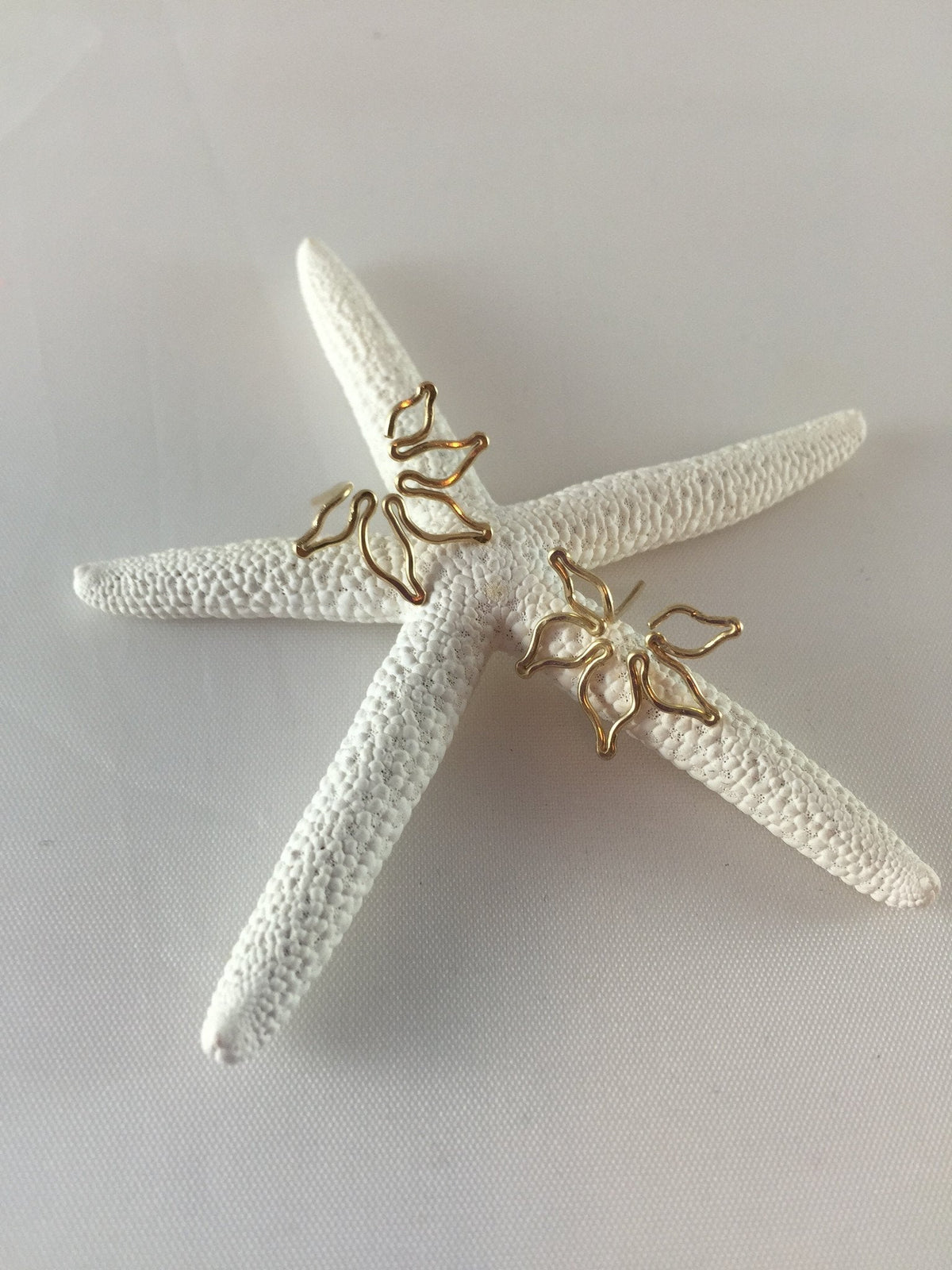 Pop-Up Mākeke - Laha'ole Designs - Naupaka Vermeil Stud Earrings