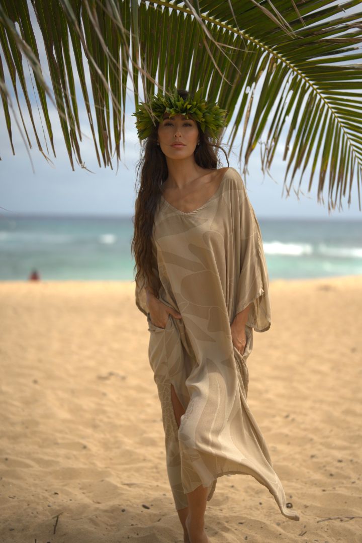 Pop-Up Mākeke - Lotus &amp; Lime - U’i Kaftan Shift Dress - Torch Ginger in Ecru &amp; Tan