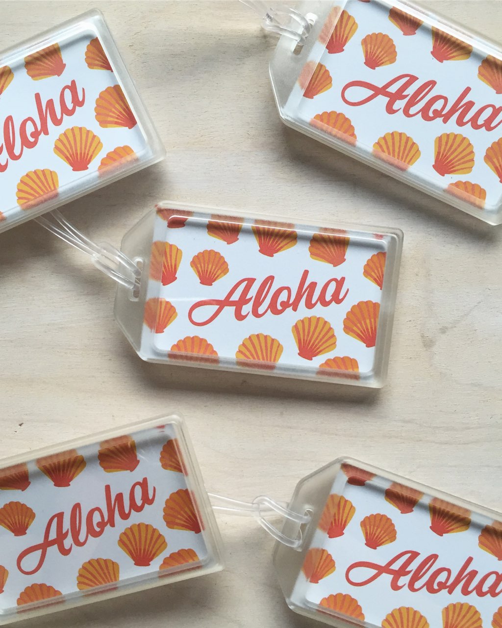 Pop-Up Mākeke - Matsumoto Studio - Aloha Sunrise Shells Plastic Luggage Tag