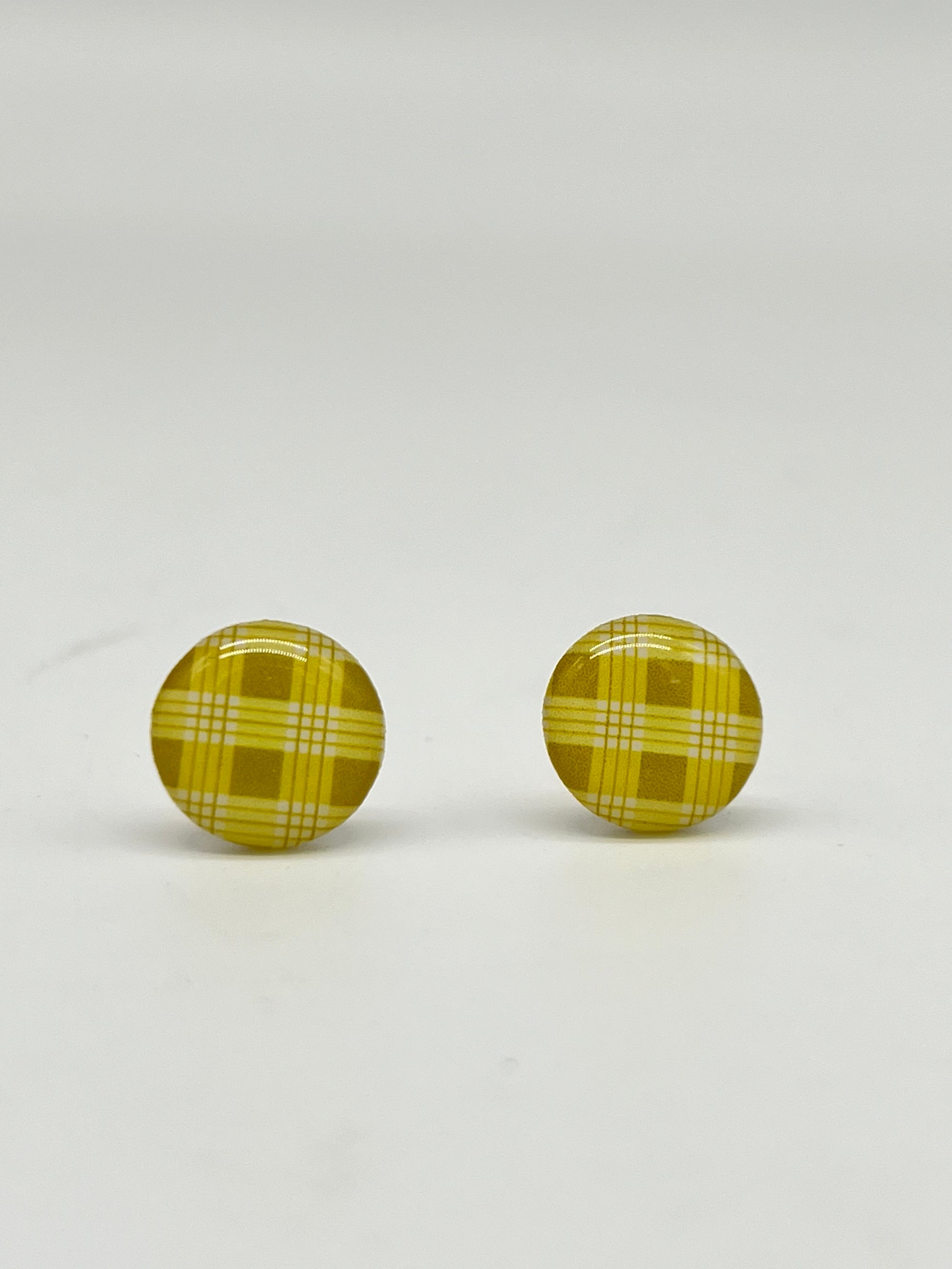 Palaka Stud Earrings - Yellow