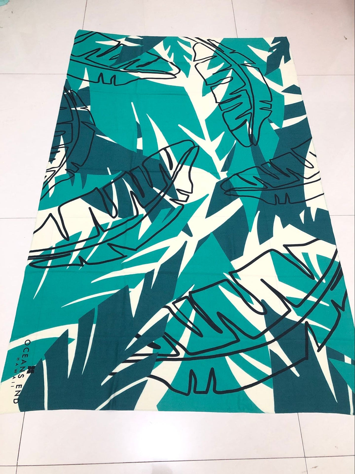 Pop-Up Mākeke - Oceans End Hawaii - Kailua Pareo Wrap - Front View