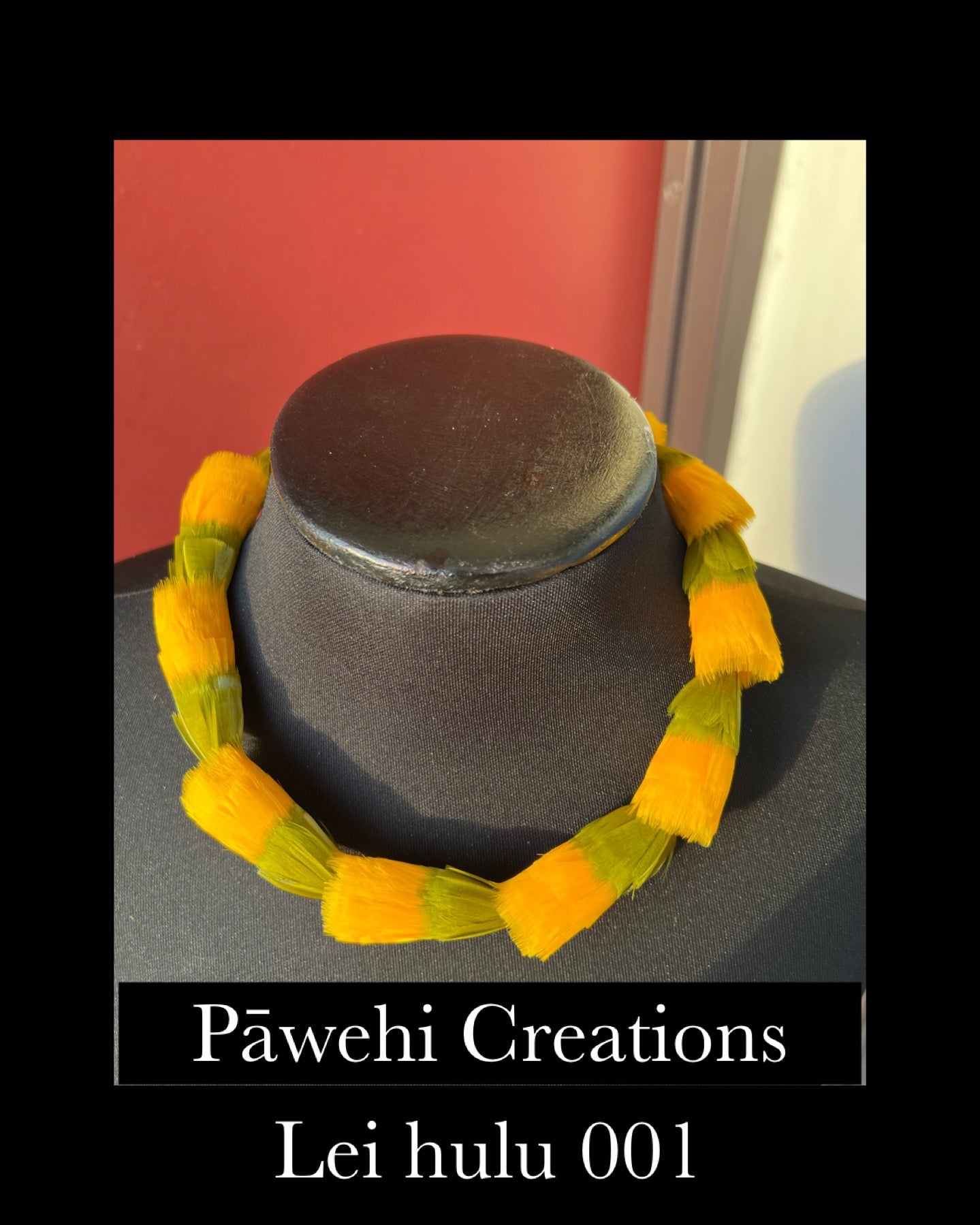 Pop-Up Mākeke - Pawehi Creations - Lei Hulu #001