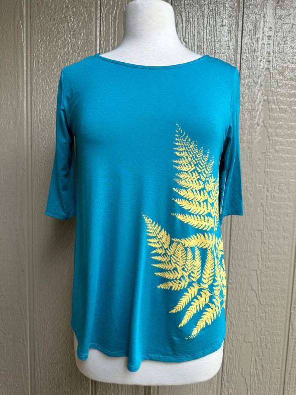 Pop-Up Mākeke - Puahina - Teal 3-Quarter Sleeve Hoapili Top - Taupe Palapalai - Front View