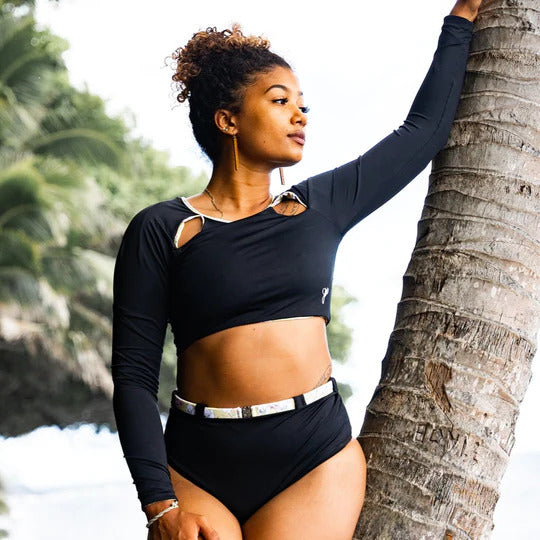 Pop-Up Mākeke - Shaina Makai - Richard Reversible Long Sleeve Swim Top - Black - Front View