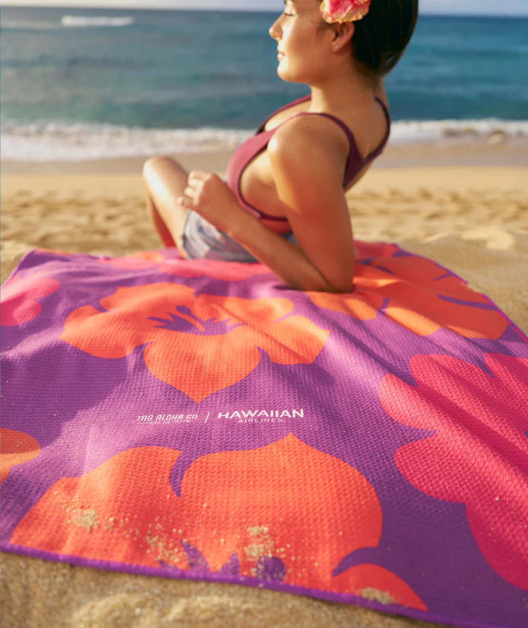 Pop-Up Mākeke - Tag Aloha - Beach Towel - Aloalo with Hawaiian Airlines
