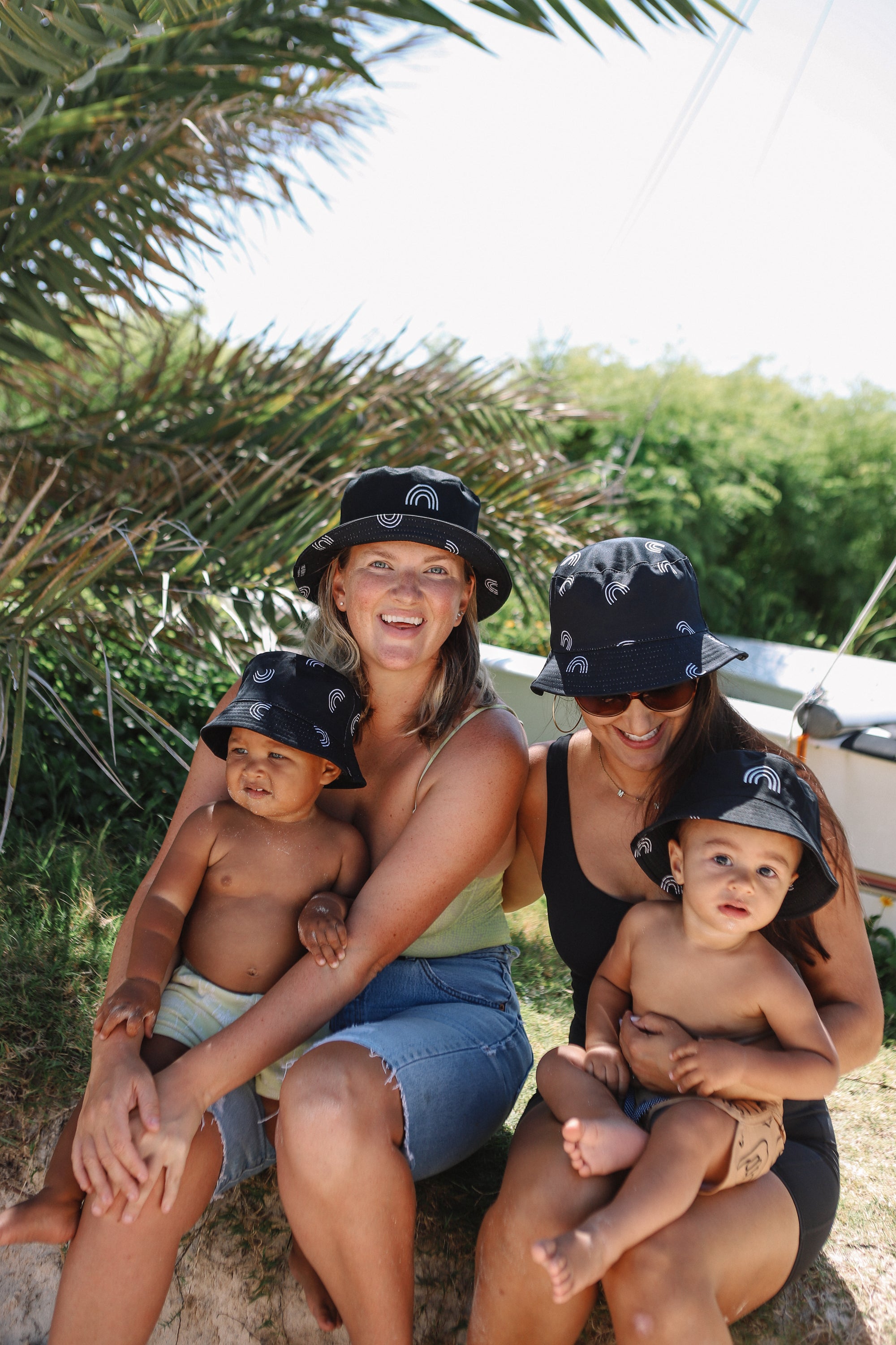 Pop-Up Mākeke - Tag Aloha - Keiki Reversible Bucket Hat - Ānuenue