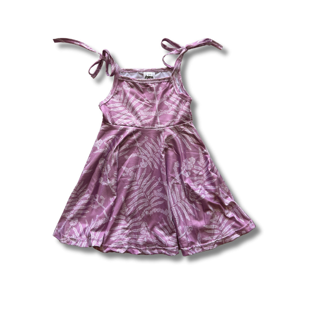 Pop-Up Mākeke - The Keiki Department - Kili Girl&#39;s Dress - Neke Fern in Lavender - Front View