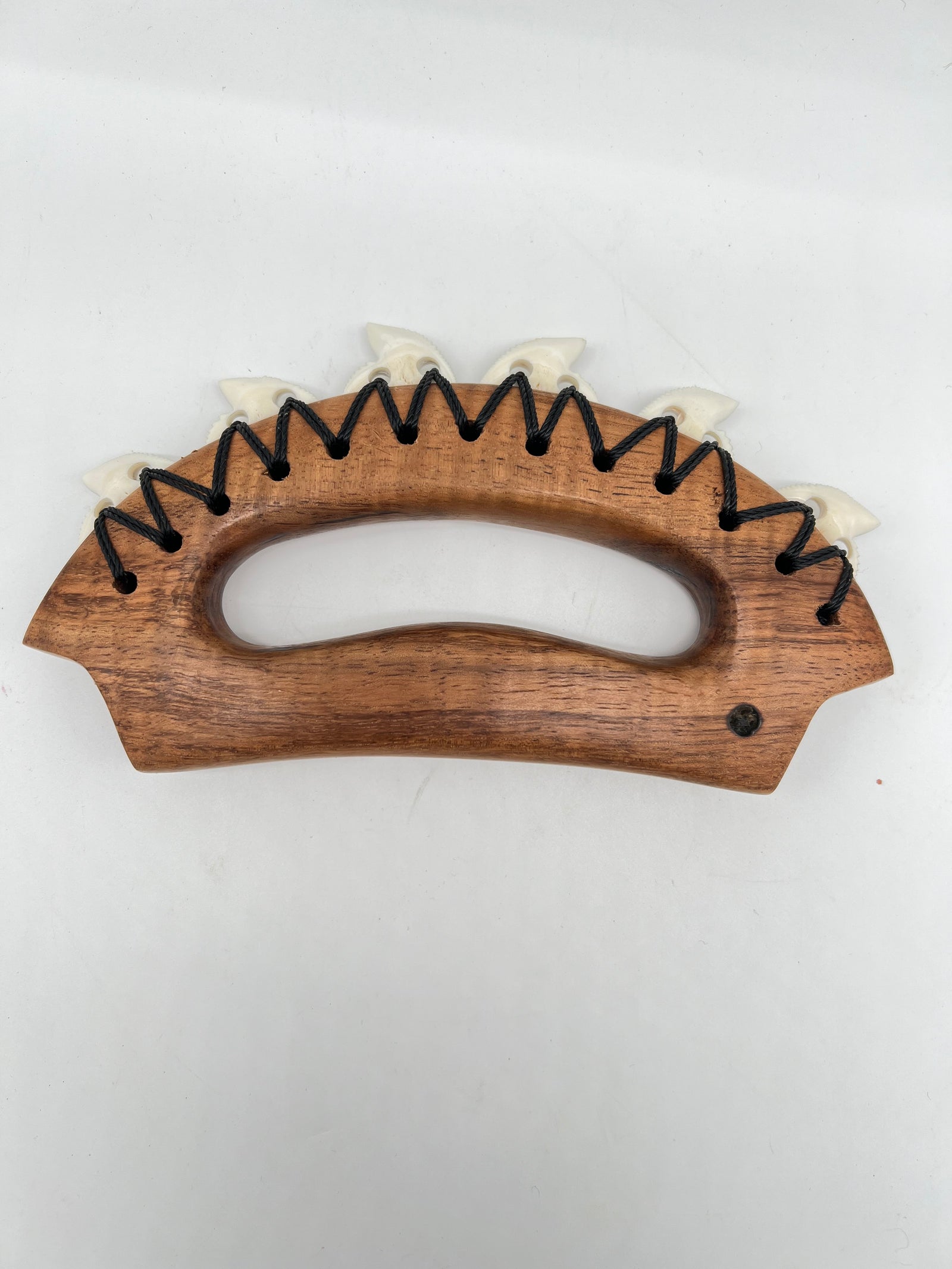 Pu'u Lei Lei Niho Knuckle Duster - 6 Teeth