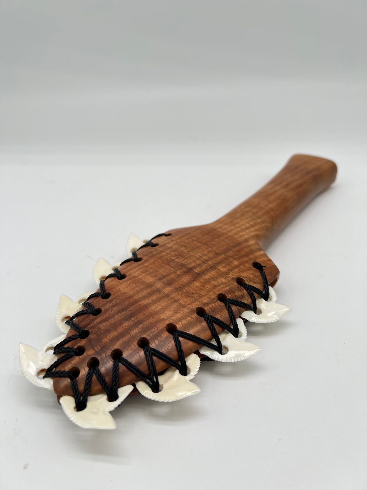 Small Lei O Mano - 8 Tiger Shark Teeth