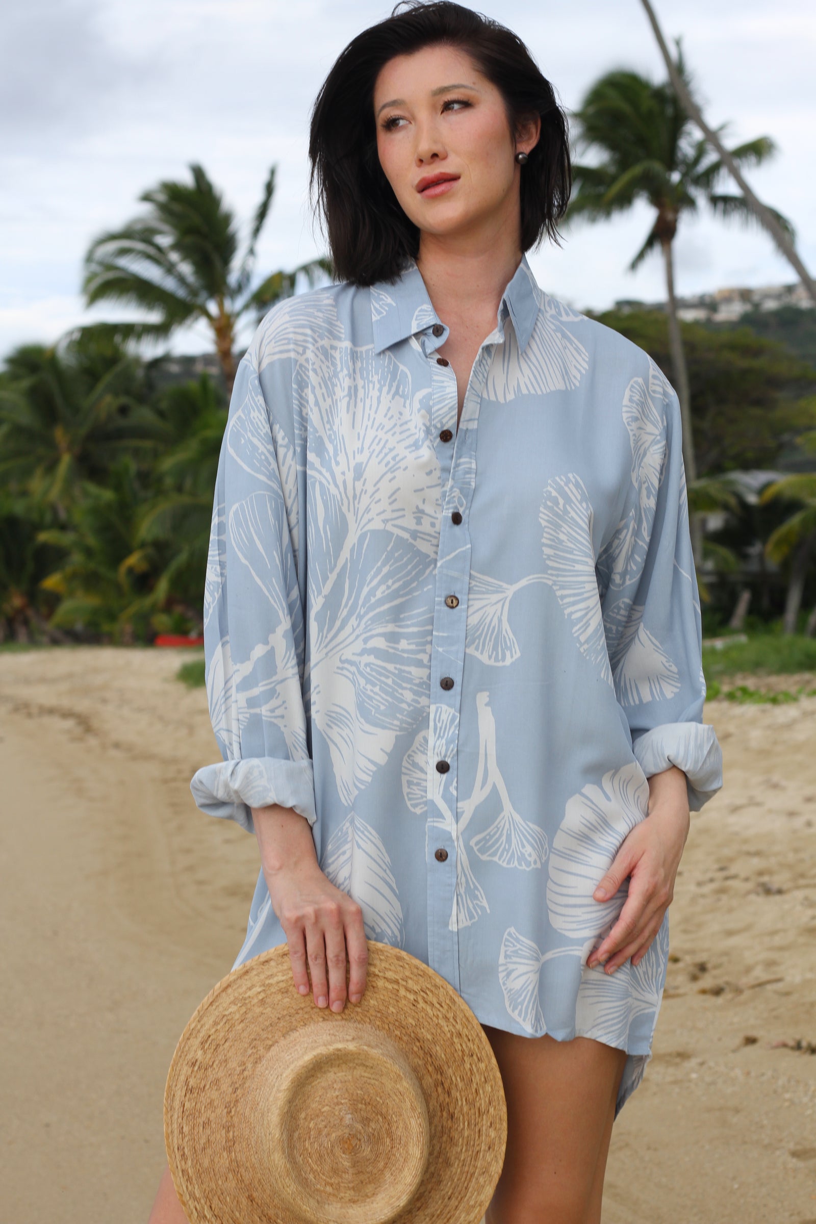 Yuttari Boyfriend Shirt - Gingko in Dusty Blue & White