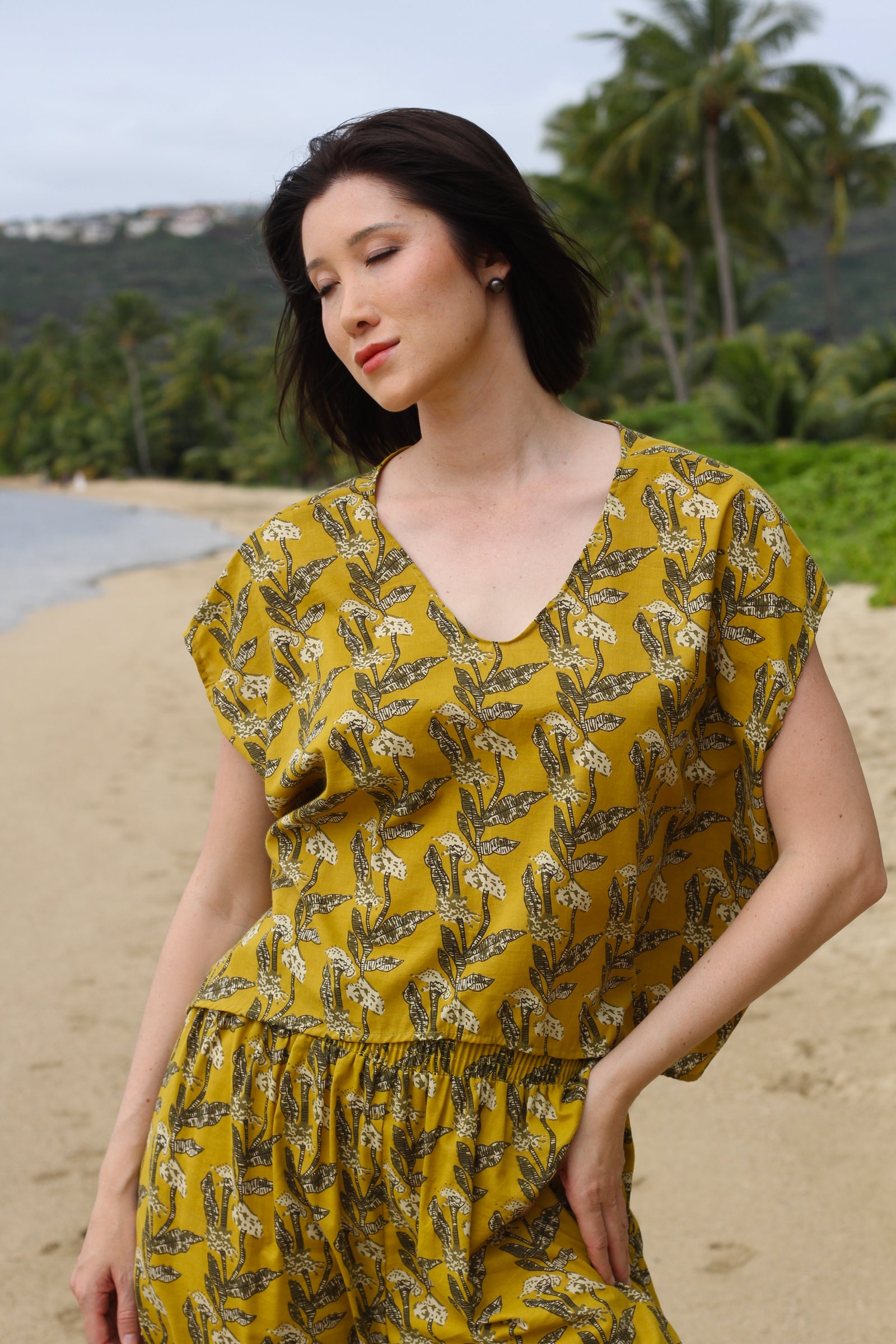 Women's Zen Top - Cotton Leaf in Citrus/Cream/Taupe