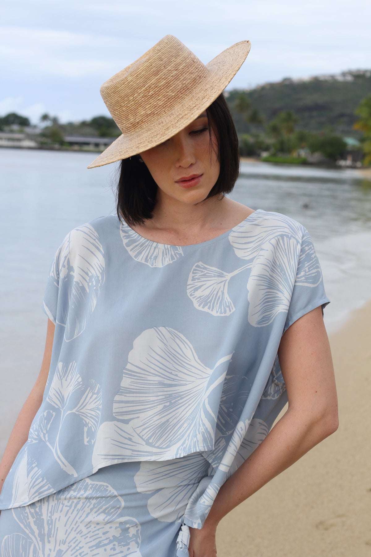 Women's Zen Top - Gingko in Dusty Blue &amp; White