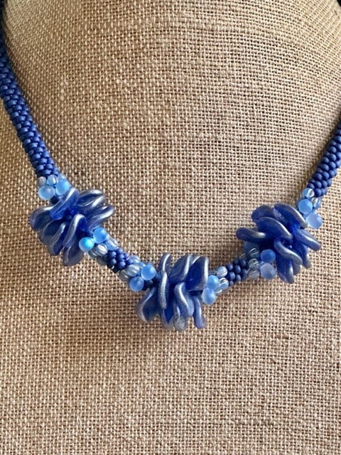 Blue with Gold Hawaiian Haku Mini (3 Cluster) Lei with Blue Teardrops