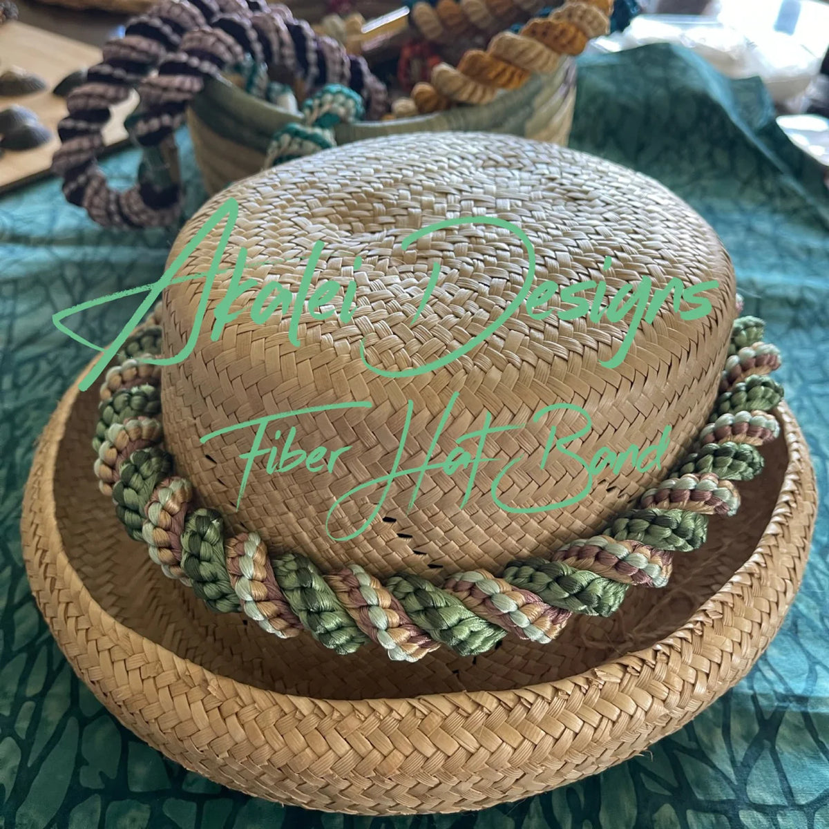 Green Toned & Beige with Blue Center Lei Necklace & Hat Band