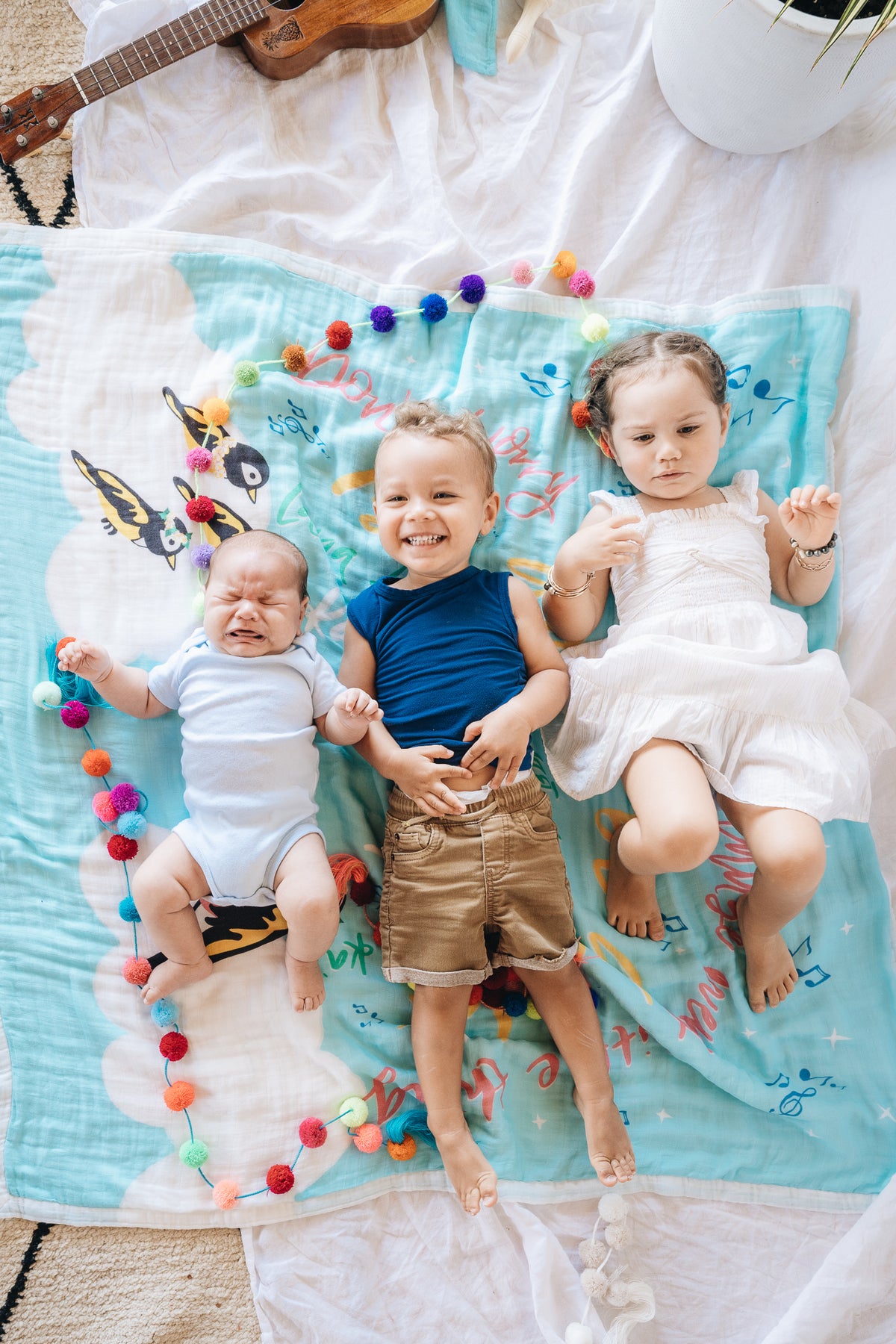Pop-Up Mākeke - Haku Collective - Three Little Birds Quilt - In Use