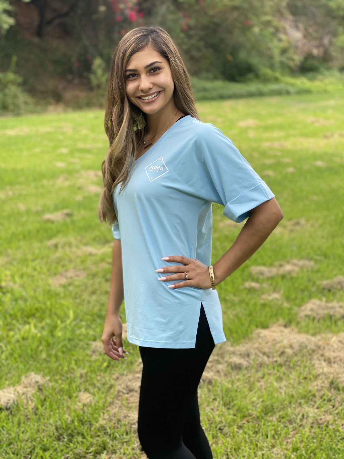 Pop-Up Mākeke - Aloha Mālie - Kia Women&#39;s V-Neck T-Shirt - Side View