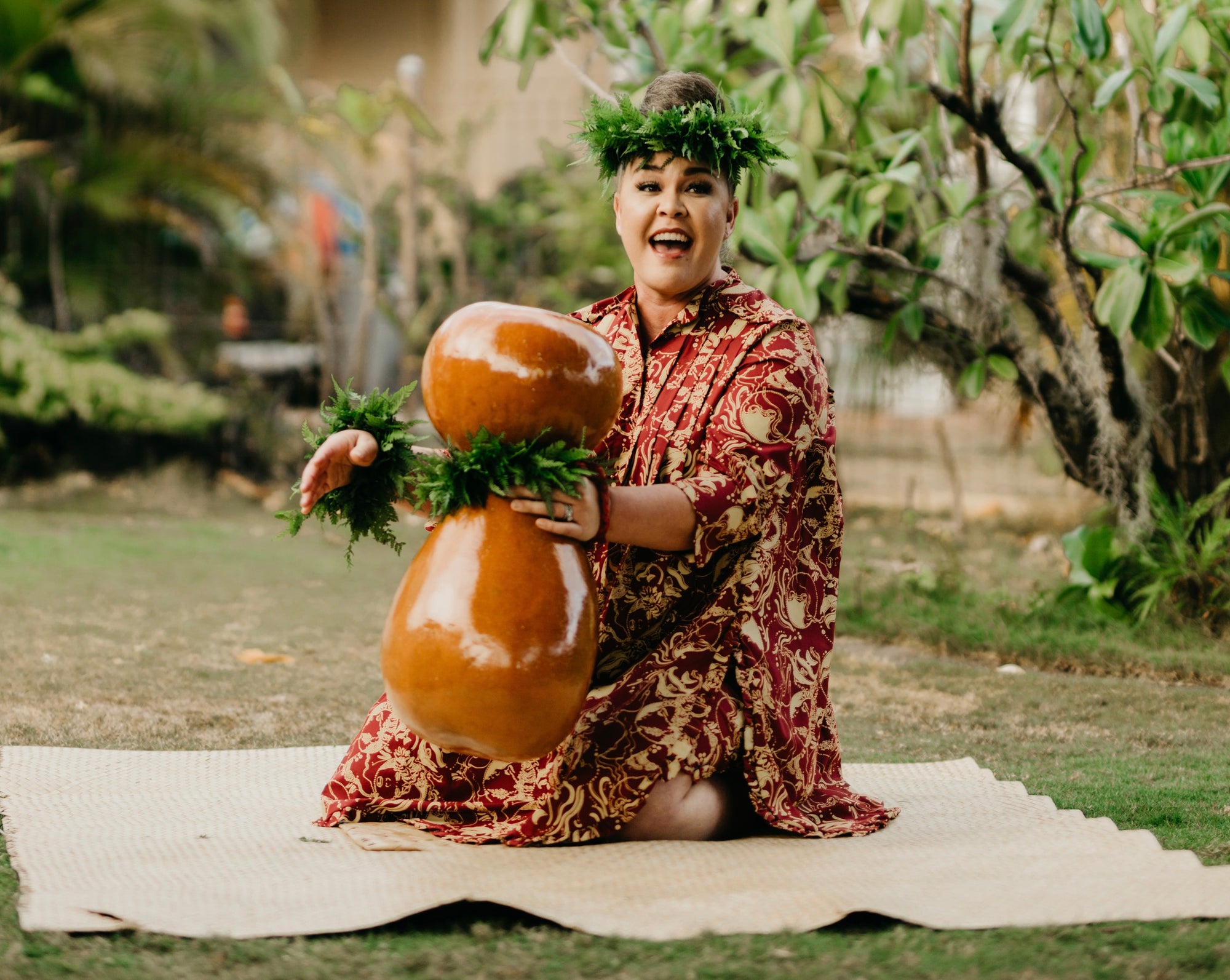 Pop-Up Mākeke - Beté Mu‘u Nite Pullover Shirt & Pantaloons - Outside