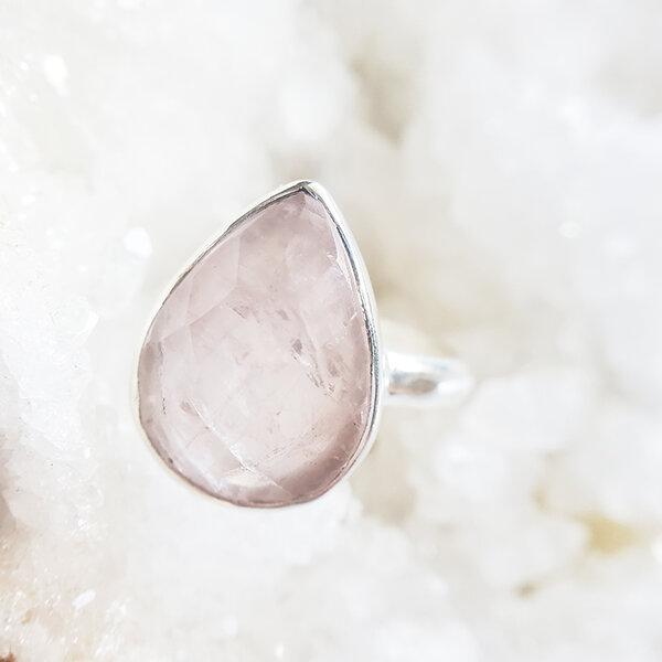 Pop-Up Mākeke - Flotsam & Co. - Rose Quartz Sterling Silver Ring