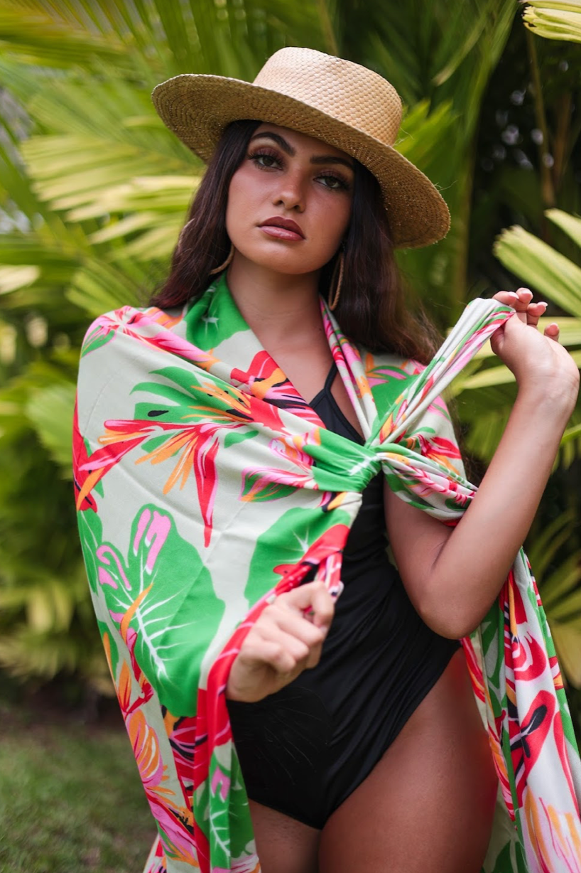 Pop-Up Mākeke - Lexbreezy Hawaii - Tropical Pareo